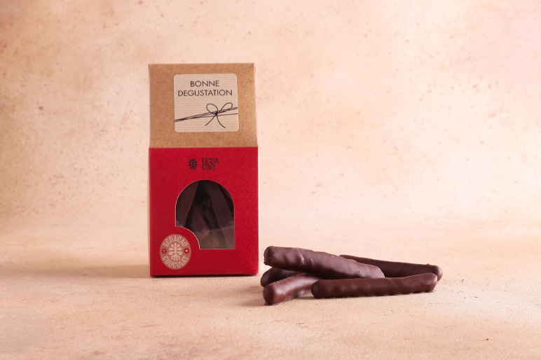 Lamelles d'écorce d'orange confites et enrobées de chocolat noir Grand Cru 72%